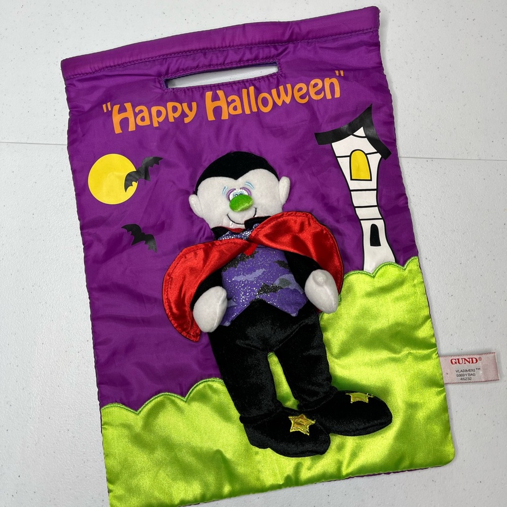 (1) Rare Vintage Gund Halloween Trick Or Treat goody bag vampire Vladimere